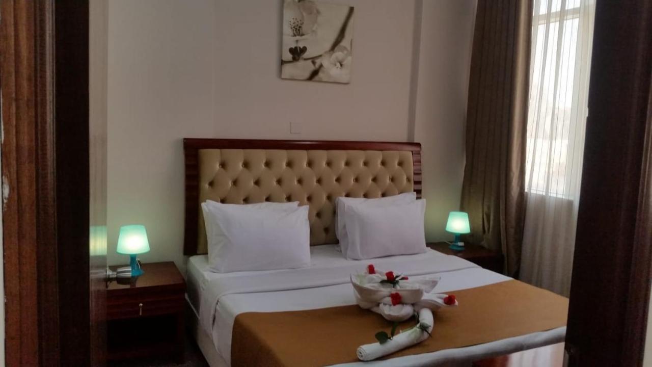 Continental Suite farwaniya Kuwait City Exterior foto